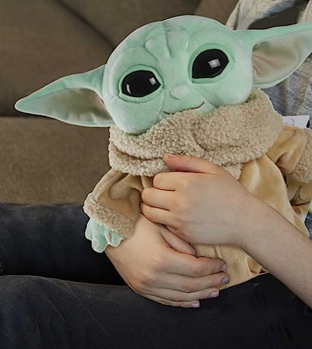 Mattel Star Wars The Child Plush Toy, 8-in Small Yoda Baby Figure from The Mandalorian, Collectible Stuffed Character for Movie Fans of All Ages, 3 and Older, Green, Model Number: GWH23