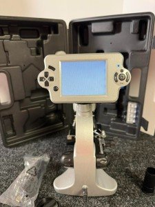 iOptron ST-64 Digital Microscope with LCD Screen