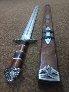 Damascus Steel Norseman Sword with Scabbard