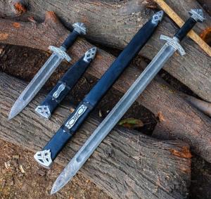 Viking Collectible: 2 Pcs Damascus Steel Sword