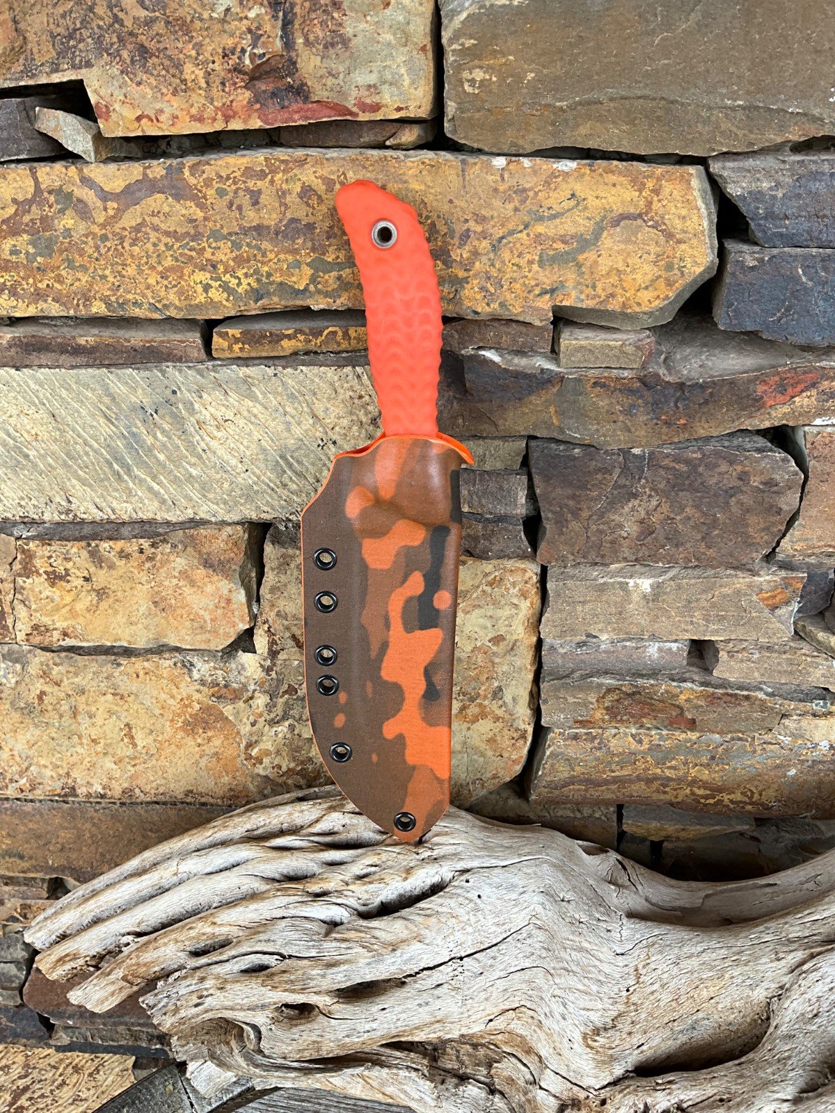 Custom Kydex Sheaths for Busse SYKCO Retriever