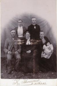 1900s Norwegian Family Antique Cabinet Photo