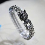 LANGHONG Norse Viking Wolf Bracelet Men's Stainless Steel Mesh Chain Can Open Wolf Mouth Bracelets Talisman Jewelry (Stainless Steel, 21CM)