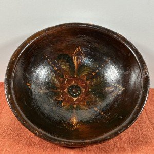 Hand-Painted Norwegian Rosemaling Wooden Bowl 7.25