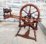Handmade Oak Spinning Wheel - Norwegian Vintage Style