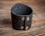 Leather Viking Cuff Bracelet with Vegvisir Design