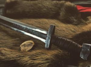 Viking Sword - Hand Forged Battle Blade with Grip