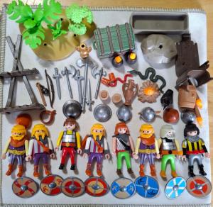 PLAYMOBIL Vikings Weapons, Shields, Helmets, Treasure Set