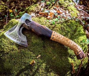Hand Forged Norse Viking Throwing Axe with Sheath