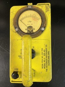 Victoreen CD V-720 Nuclear Radiation Geiger Counter