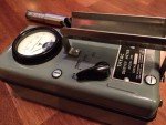 Vintage Cold War Era Thyac 389 Geiger Counter