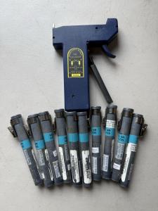 Radiation Alert Handheld Dosimeter Charger with CD V-725