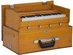 BINA 23B Deluxe, Harmonium, 2 1/2 Octaves, 32 Keys, Small, Portable, Compact, Special Reeds, Safri, Natural Color, Bag, Kirtan, Musical Instrument Indian (PDI- DAA)