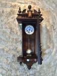 Vintage Antique  Germany JUNGHANS Vienna,Strikes ,Clock,walnut Case,