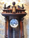 Vintage Antique  Germany JUNGHANS Vienna,Strikes ,Clock,walnut Case,