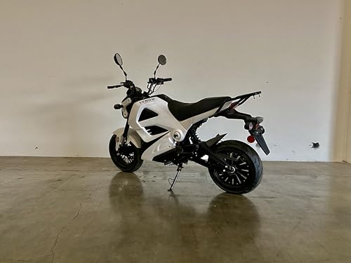 BELMONTE BIKES Venom E-Vader 2000W 72V Electric VIP Street Legal Motorcycle