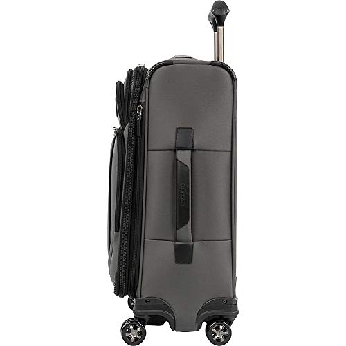 Travelpro Crew Versapack Softside Expandable Spinner Wheel Carry-on