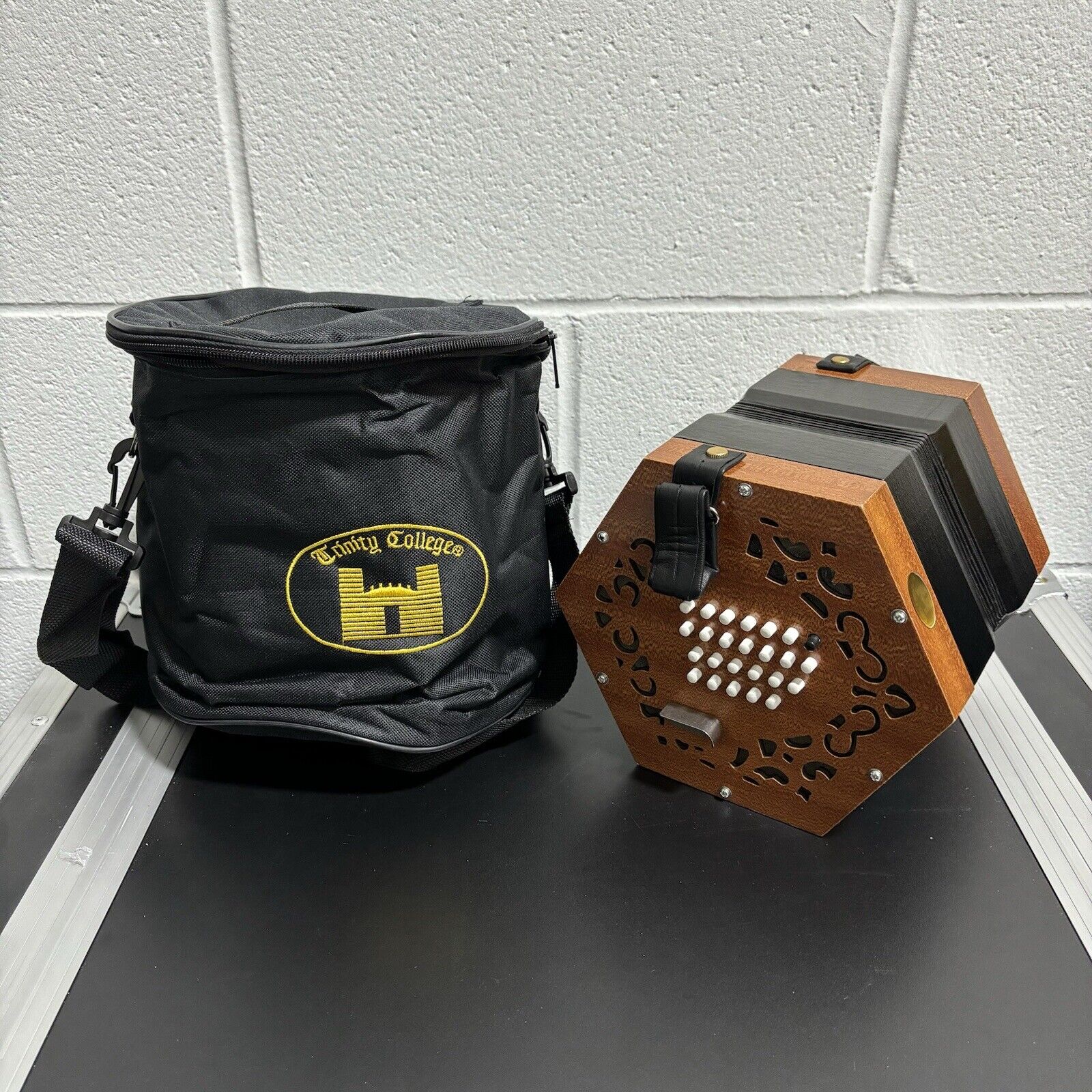 Trinity College AP-2248A English-Style Concertina – 48-button VIP