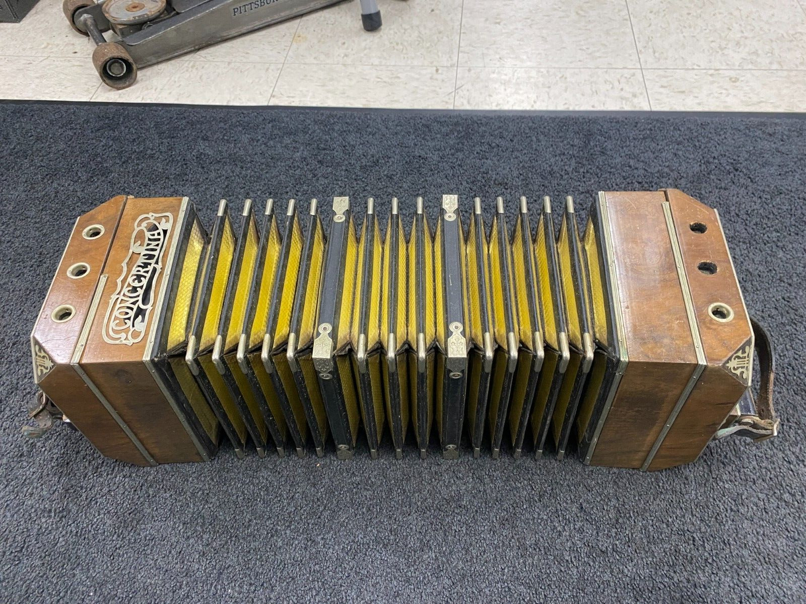 Vintage Silberhorn Clarion Concertina Squeezebox 39 Button Case