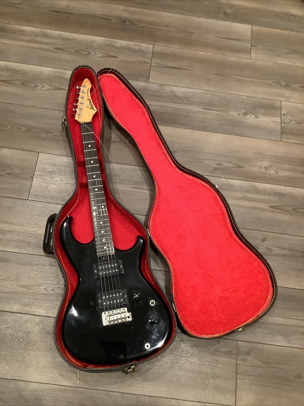 Vintage Aria Pro II RS STRAYCAT Electric Guitar