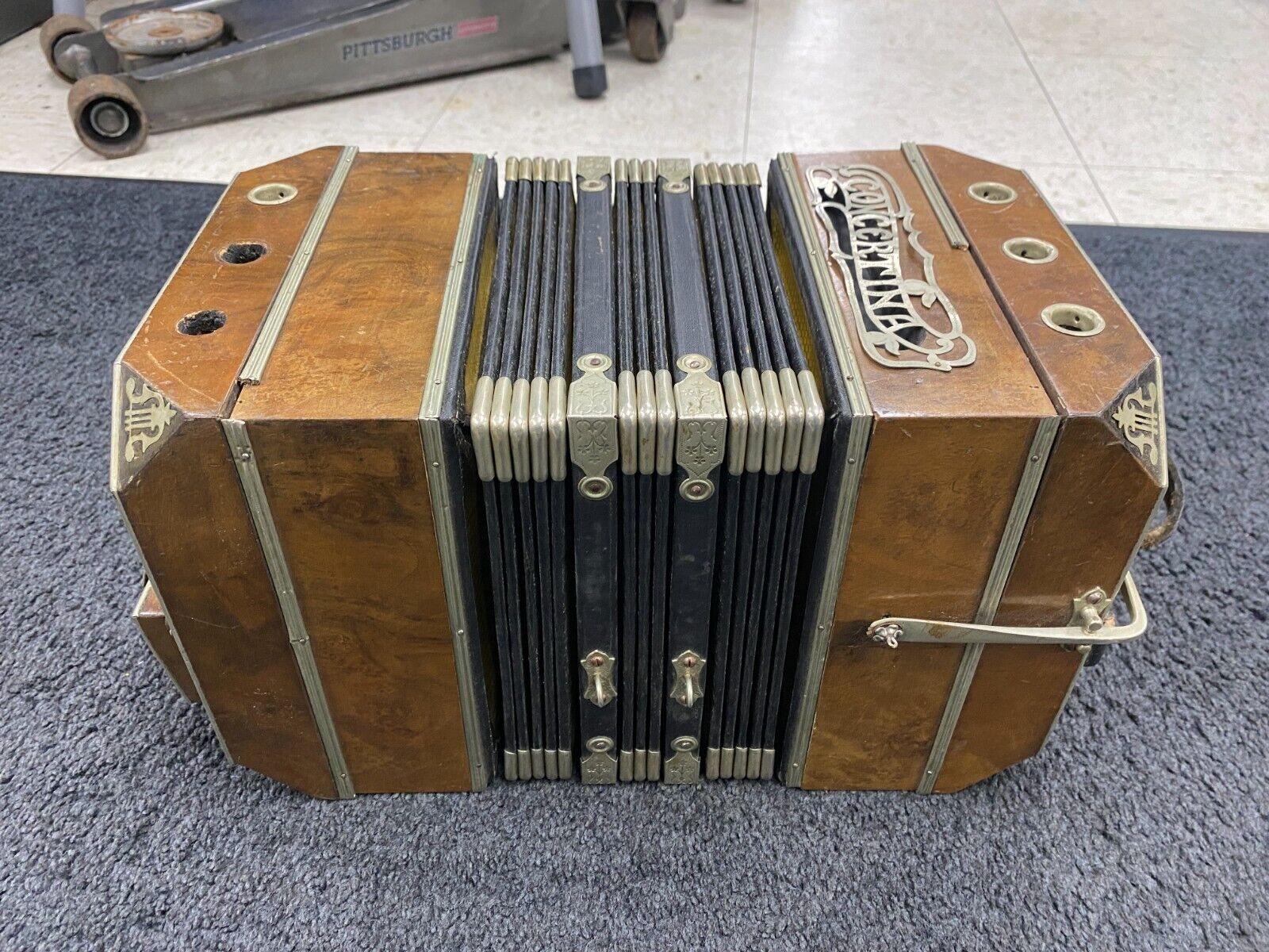 Vintage Silberhorn Clarion Concertina Squeezebox 39 Button Case