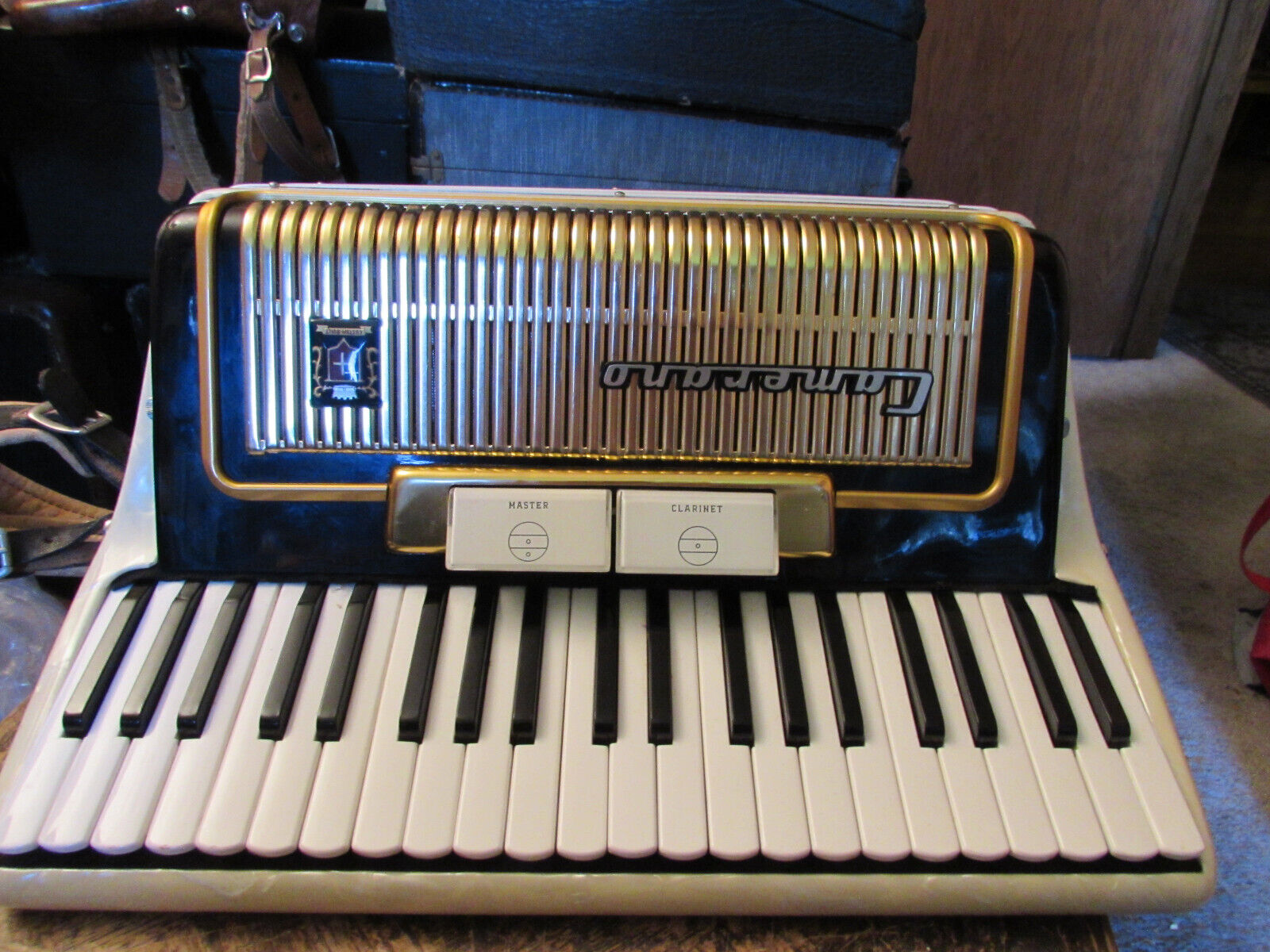 Accordion Camerano 120 Bass 3/4 Reeds 16" KB/LM