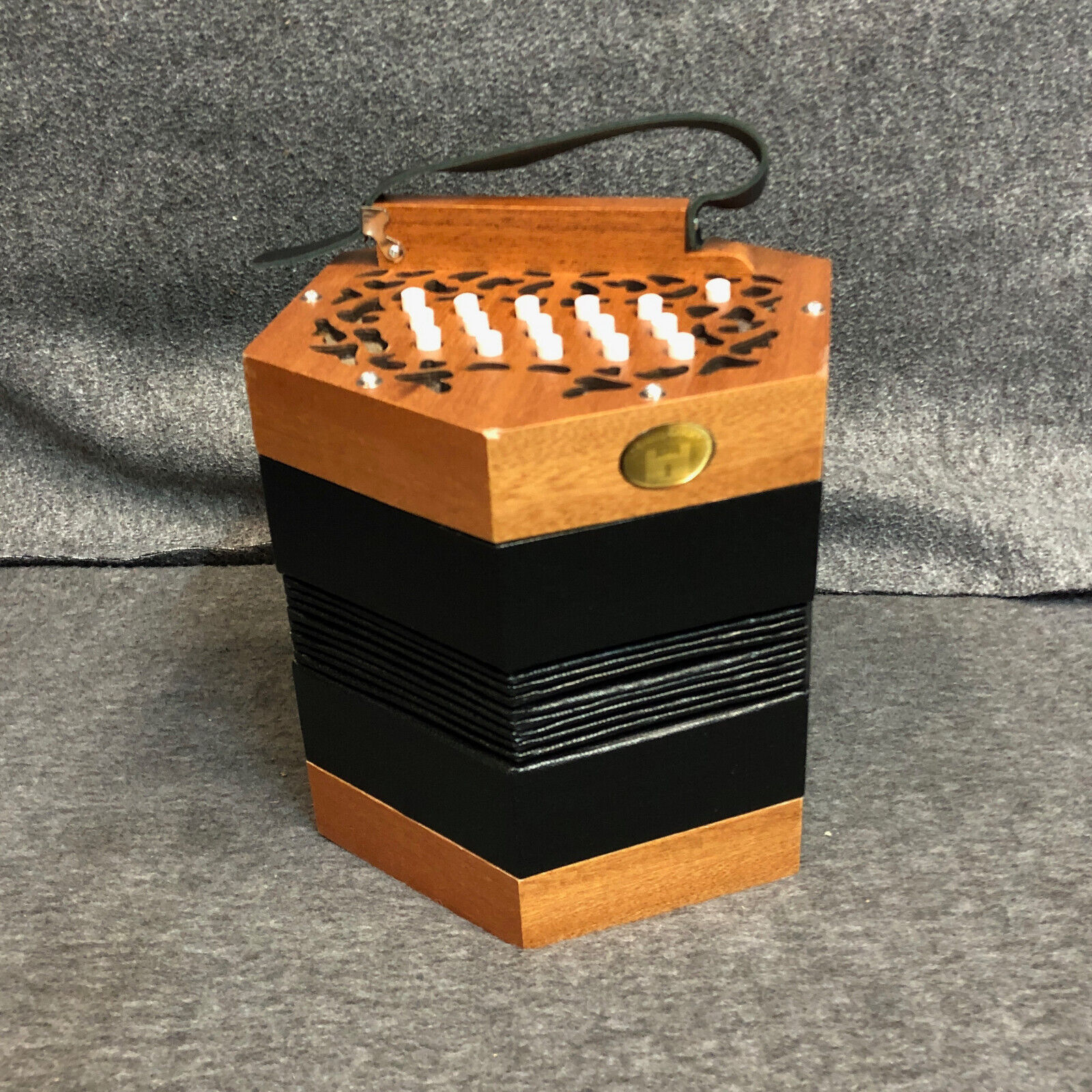 Trinity College AP-1230 Walnut Anglo-Style Concertina with Bag