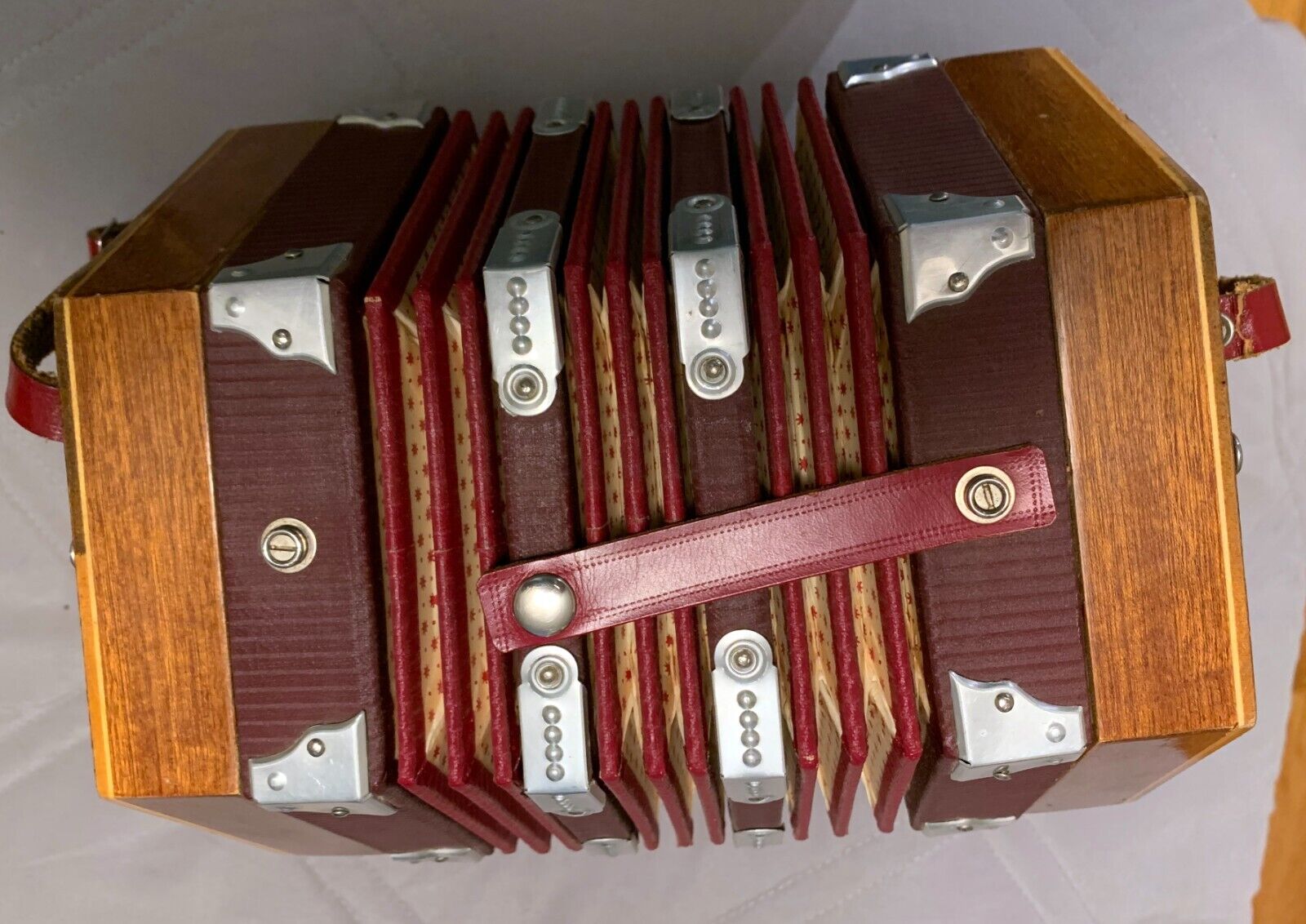 1950's Renelli Concertina Accordion - VIP Smart Shopper