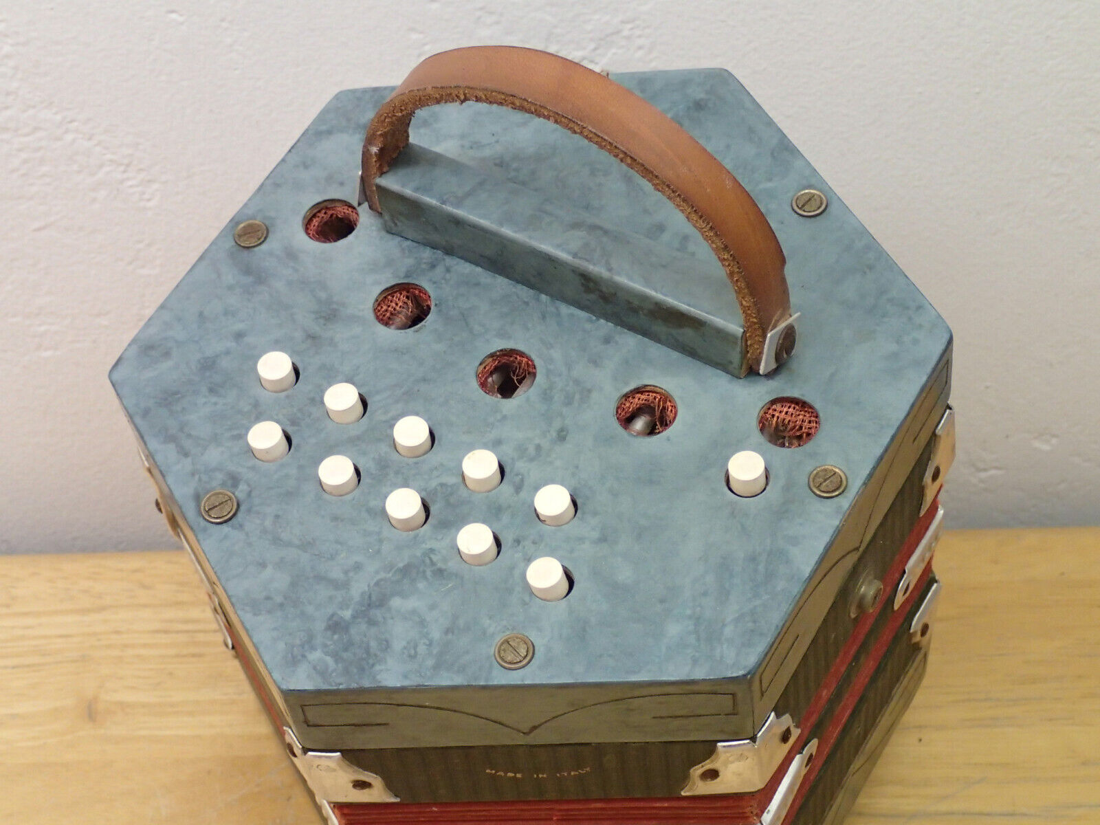 Vintage Italian Concertina: VIP Smart Shopper Special