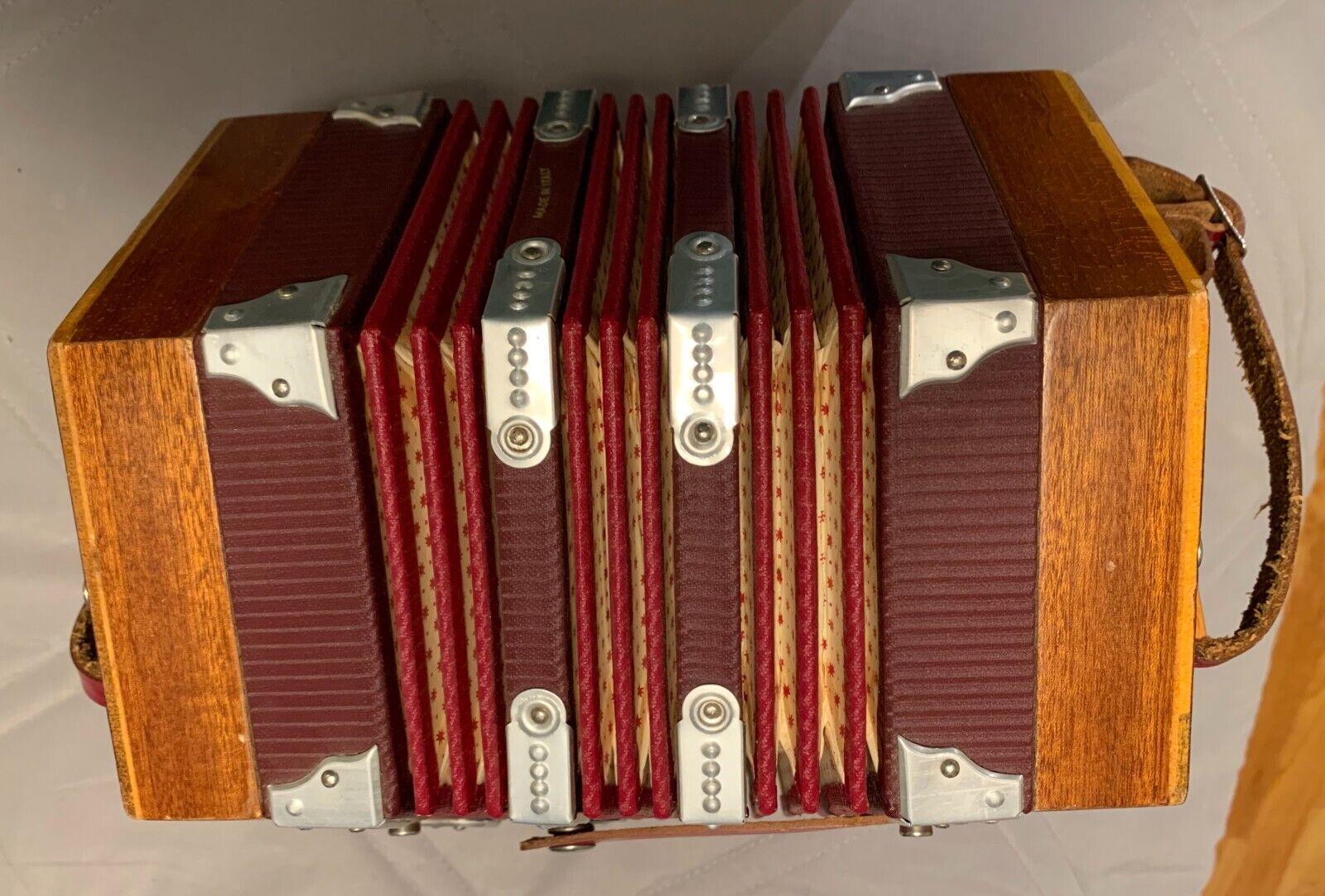 1950's Renelli Concertina Accordion - VIP Smart Shopper