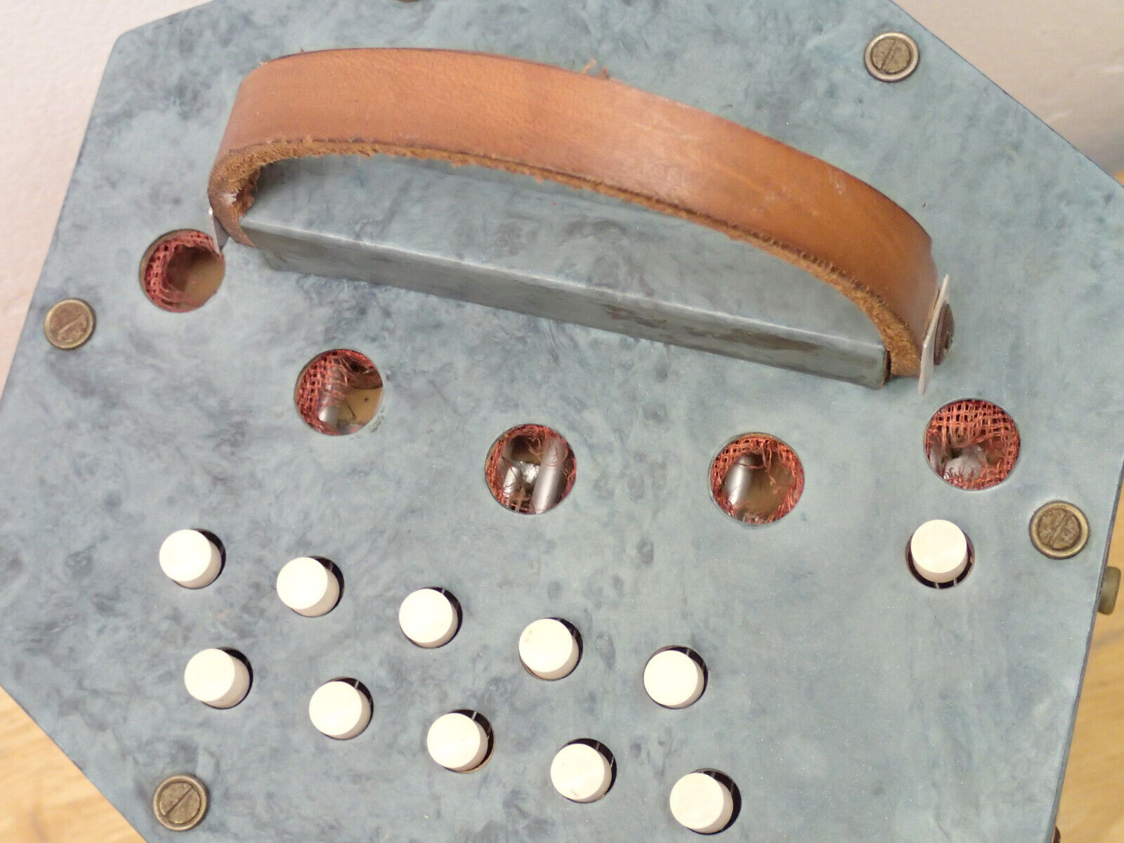 Vintage Italian Concertina: VIP Smart Shopper Special