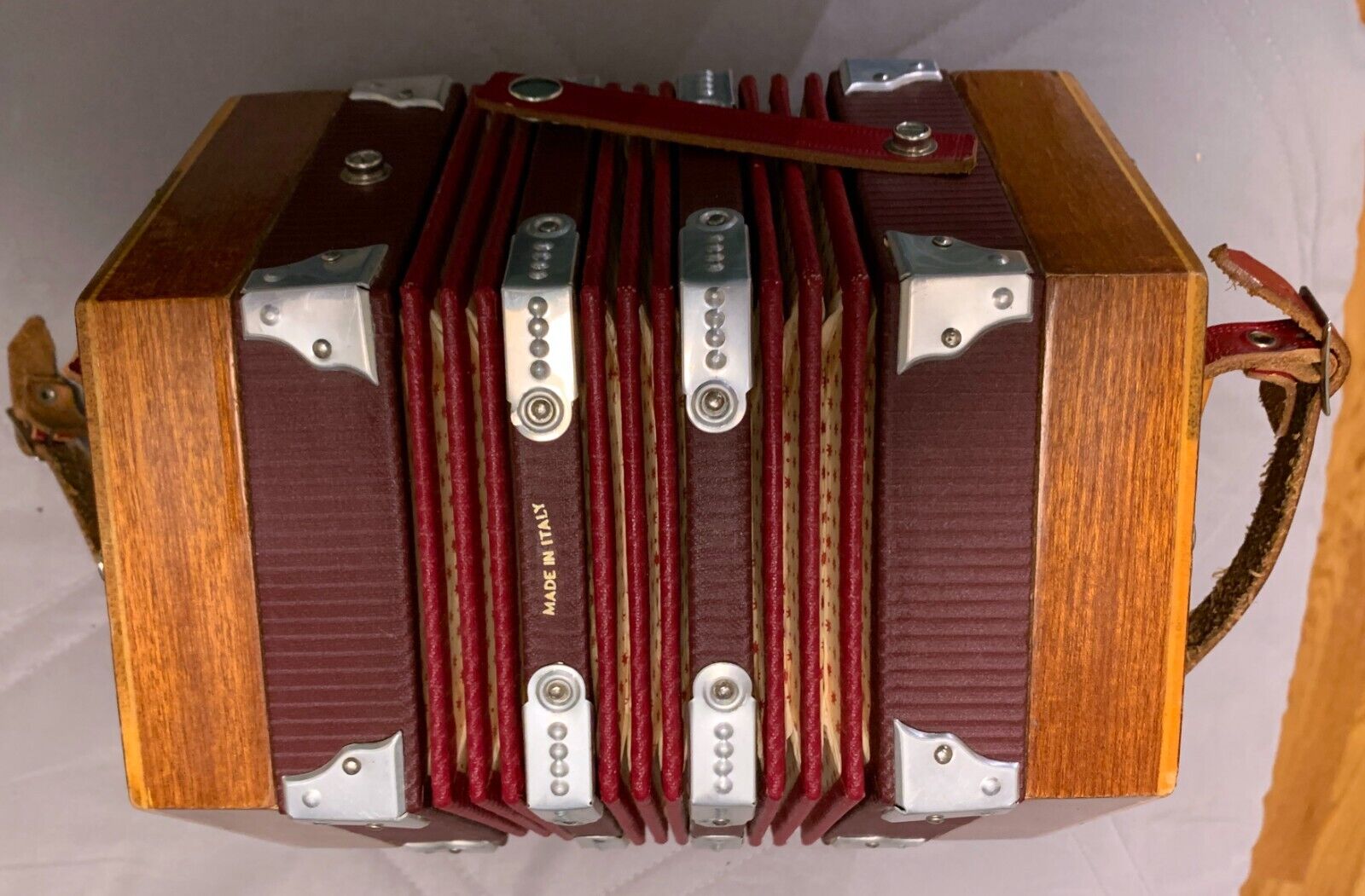 1950's Renelli Concertina Accordion - VIP Smart Shopper
