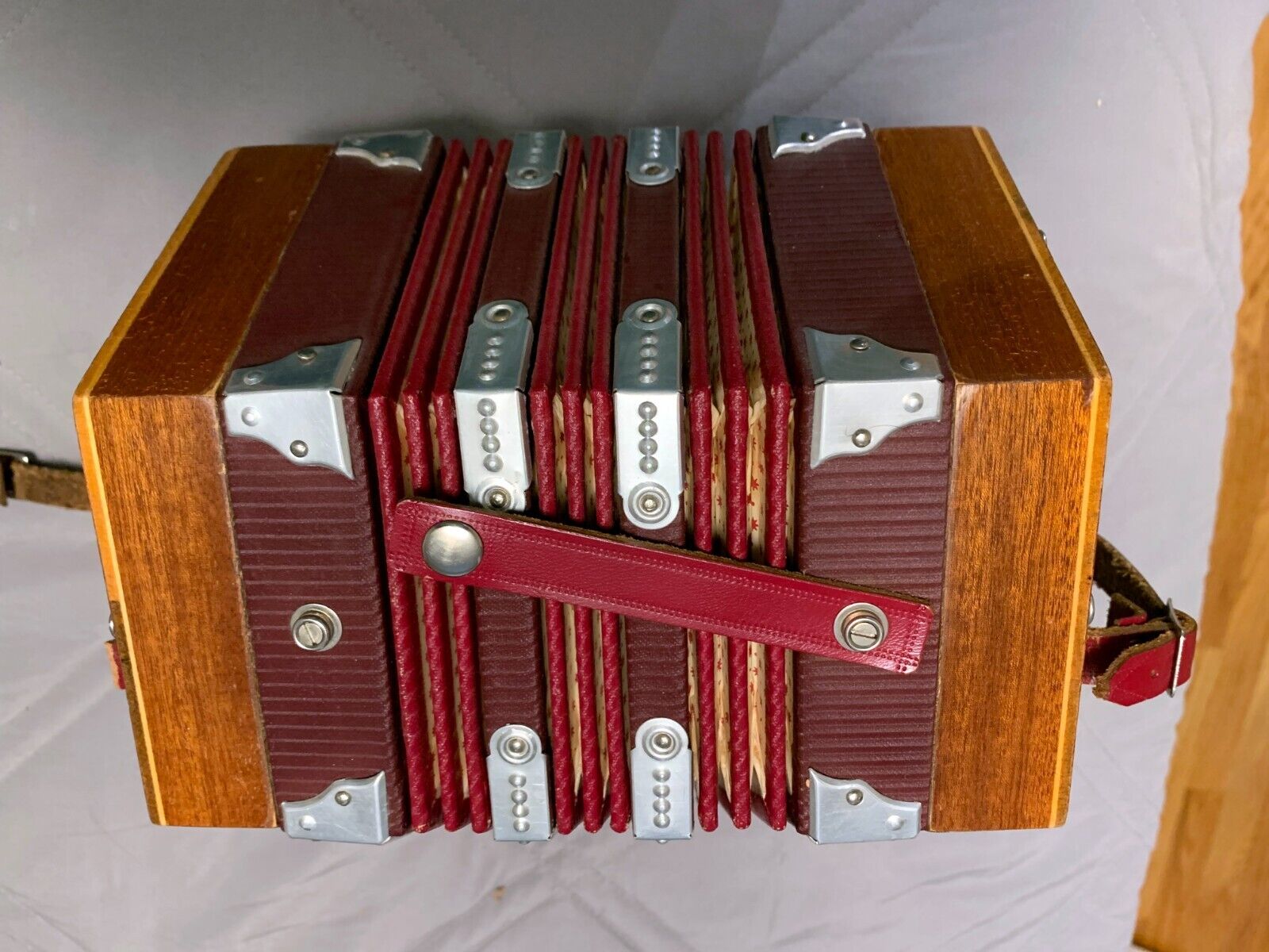 1950's Renelli Concertina Accordion - VIP Smart Shopper