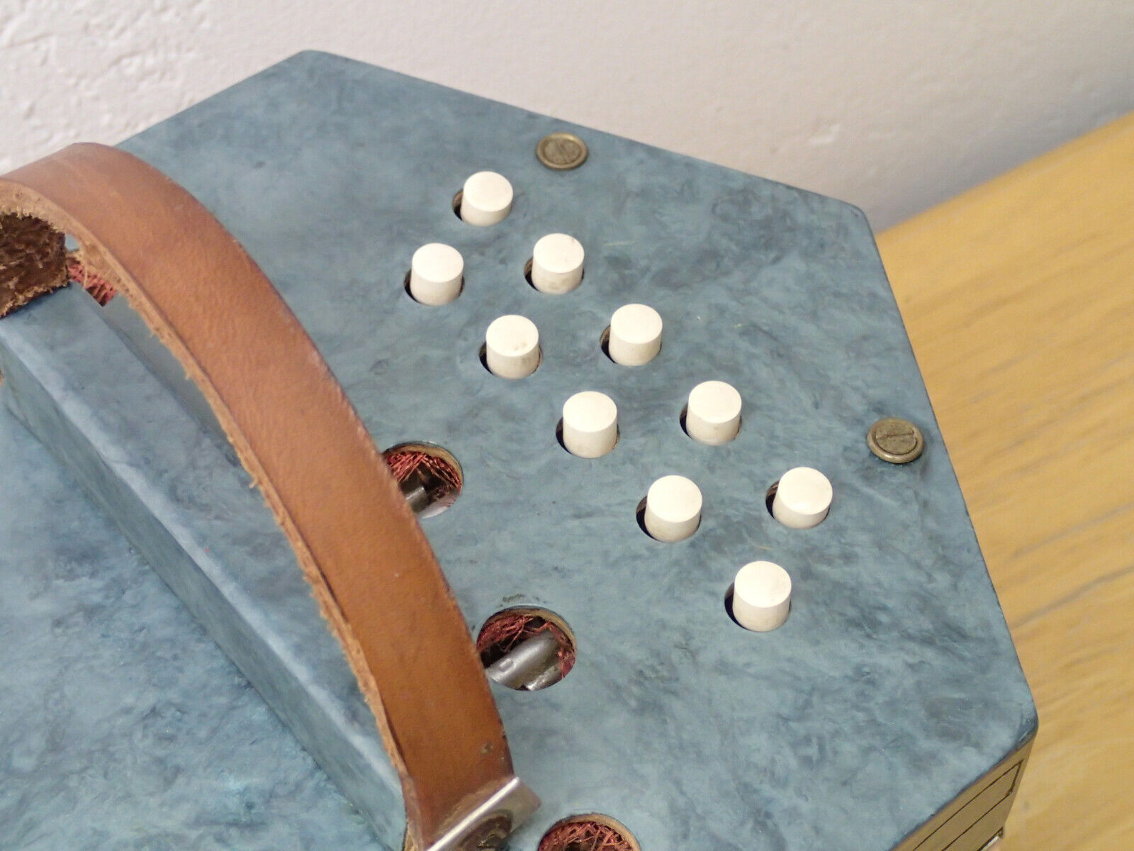 Vintage Italian Concertina: VIP Smart Shopper Special