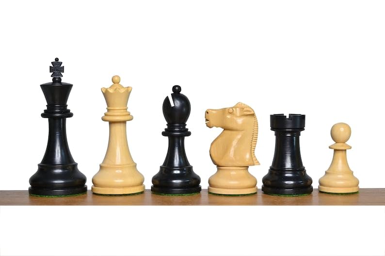 1972 Fischer Spassky Staunton Chess Set with Luxury Board