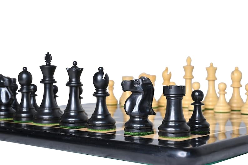 1972 Fischer Spassky Staunton Chess Set with Luxury Board