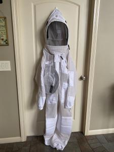 Ventilated 3-Layer Beekeeping Suit with 2 Veils, L
