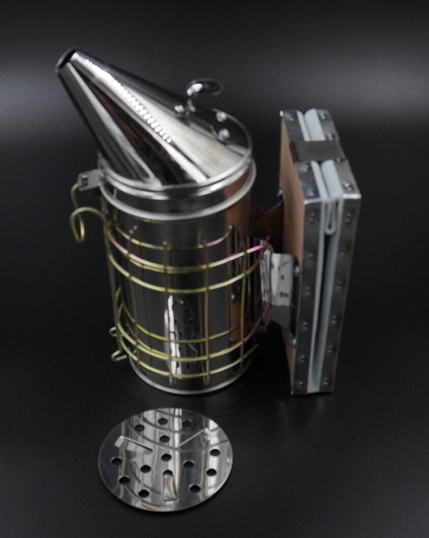 Essential Tools for Starting Beekeeping: Smoker and Beehive