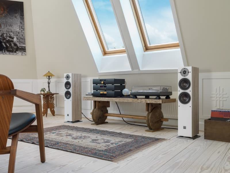 DALI Oberon 5 Speakers - Light Oak (Pair) VIP