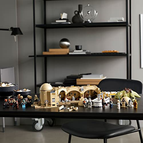 LEGO Star Wars Mos Eisley Cantina Building Set