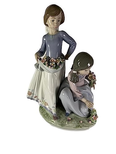 Lladro Collectible Figurine #05893: Friendship in Bloom VIP