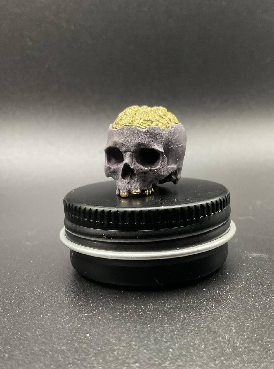 Brain Dead Skull Grey/Gold Bead EDC 4T5 Toy
