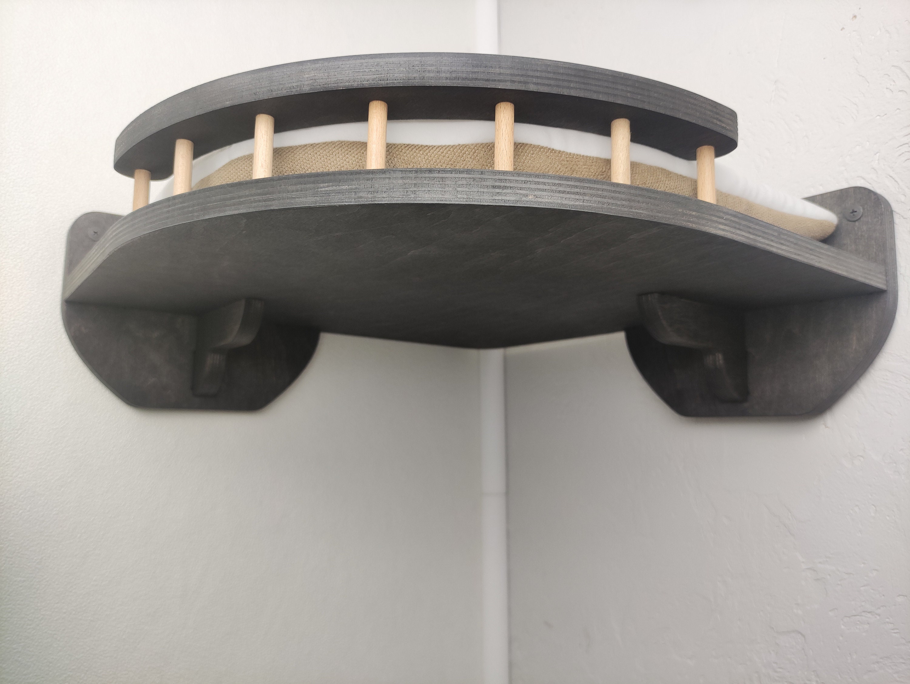 Wall-mounted Cat Furniture & Shelves