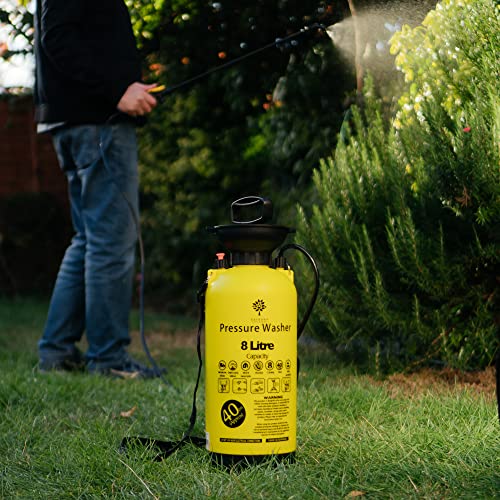 Portable 8L Pressure Sprayer with Brush and Lance