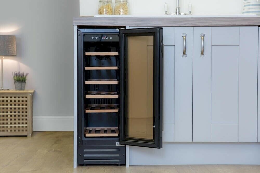 18 Bottle Freestanding/Integrated Wine Cooler by Russell Hobbs