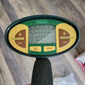 Cabela's Adventure 5500 Bounty Hunter Metal Detector
