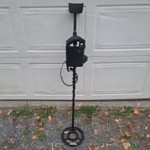 Bounty Hunter Quick Draw II Lightweight Metal Detector