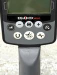 Minelab Equinox 800 Metal Detector with Charger