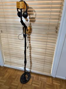 Garrett ACE 300 Metal Detector with Headphones