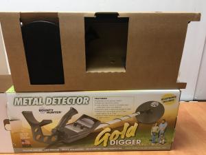 Metal Detector Bounty Hunter Gold Digger Treasure w/ Headphones